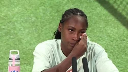 Emocionada, Gauff culpa troca do saibro pela grama por derrota em Wimbledon