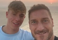 Filho de Totti se aposenta do futebol aos 19 anos; saiba mais