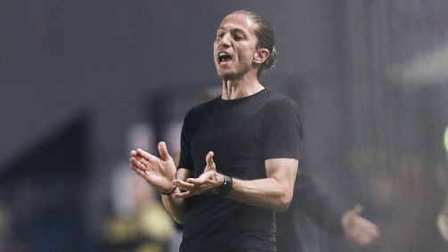 Filipe Luís durante duelo entre Flamengo e Santos