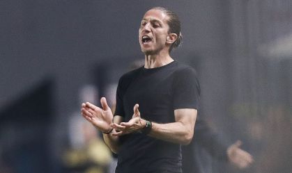 Filipe Luís durante duelo entre Flamengo e Santos