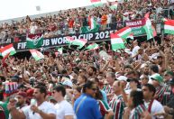 Mundial de Clubes: Torcedores do Flu choram emocionados com classificação