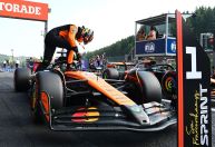 F1: Piastri crava pole da corrida sprint na Bélgica; Bortoleto larga em 10º