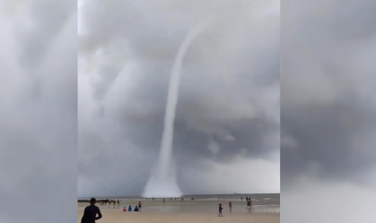 Banhistas registram tromba d’água em praia no Pará; vídeo