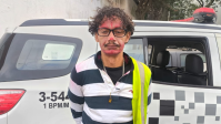 Palhaço de Santo Amaro tenta esconder rosto, mas é preso pela polícia em SP