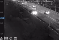Motociclista é arremessado de ponte após colisão com carro em Florianópolis