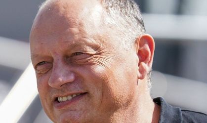 Ferrari encerra especulações e anuncia renovação com Fred Vasseur