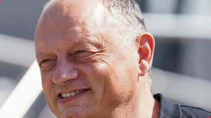 Vasseur renova com a Ferrari