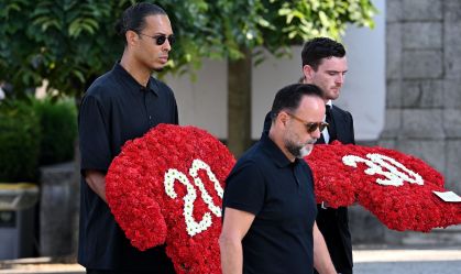 Ausências de CR7 e Luis Díaz no funeral de Diogo Jota repercutem na mídia