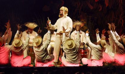 Entenda como a residência de Bad Bunny fez o Tinder disparar em Porto Rico