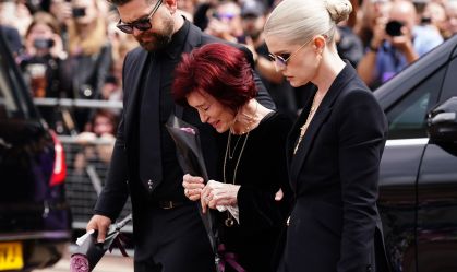 Cortejo fúnebre de Ozzy Osbourne tem presença de Sharon e filhos