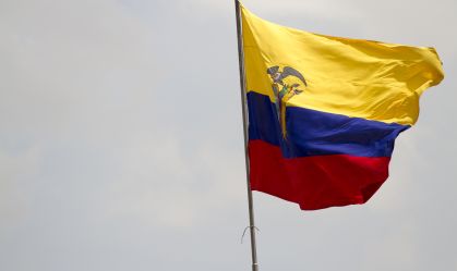 Homens armados matam 17 pessoas no Equador