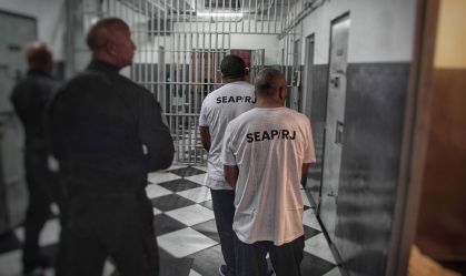 Líderes do Comando Vermelho são transferidos para presídio federal no PR