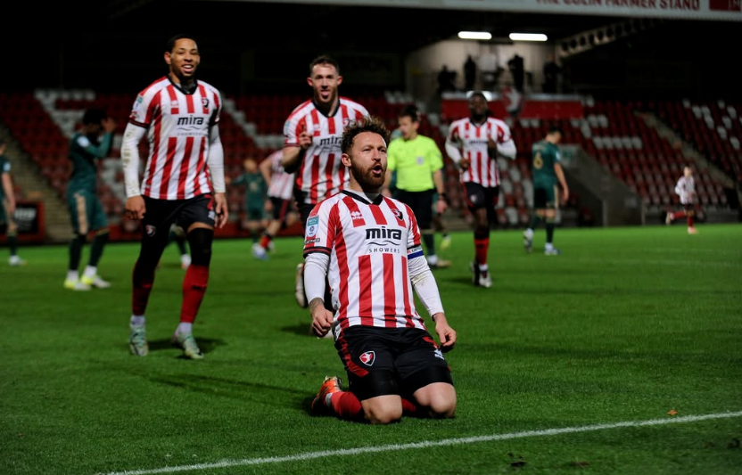 Jogadores do Cheltenham Town, da Inglaterra