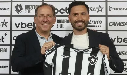 Especialista avalia chegada de estrangeiros no futebol brasileiro: "É ouro"