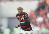 Flamengo espera nova proposta da Roma por Wesley