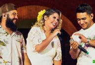 Henrique e Juliano prestam homenagem à Marília Mendonça durante show em SP