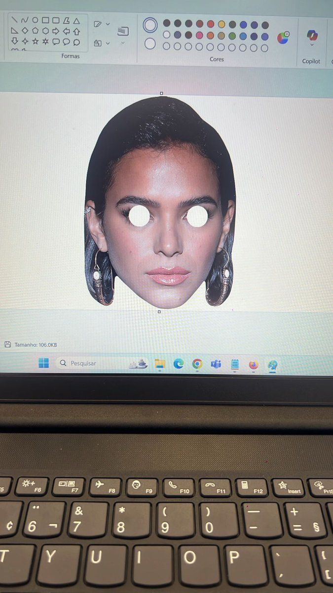 Torcida do Sport promete máscaras de Bruna Marquezine contra o Santos • Reprodução/Redes sociais