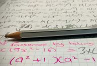 Enem 2025: prova de matemática cita Usain Bolt, autoescola e GNV