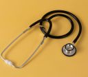 Fies: ministro da Educação anuncia aumento de 30% no teto de Medicina