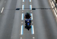 Faixa Azul para motos diminui mortes de motociclistas em vias de SP
