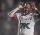 Santos chega a 7 milhões no Tik Tok e "vence" Flamengo nas redes