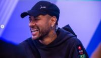 Neymar participa de torneio de pôquer após empate do Santos