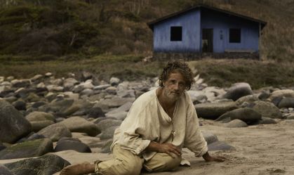 Rodrigo Santoro aparece caracterizado em fotos de "O Filho de Mil Homens"