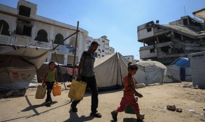 Famílias de Gaza voltam à luta diária por água após ataque mortal de Israel