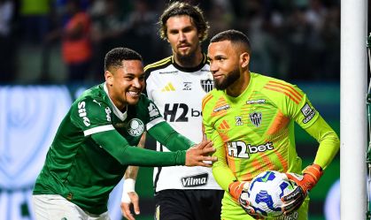 Palmeiras bate Atlético-MG em jogo movimentado e entra no G4 do Brasileirão