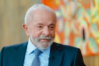 Análise: Lula mira popularidade ao bancar desgaste com o Congresso