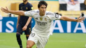 Gonzalo García abre o placar para o Real Madrid