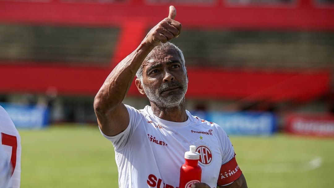 Romário, presidente do América-RJ