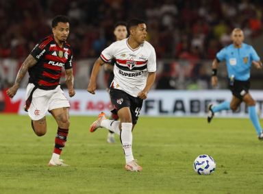 Ryan Franscico contra o Flamengo