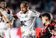 Veja o gol de Neymar em Santos x Flamengo pelo Brasileirão