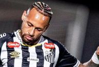 Neymar se irrita com pergunta de repórter após Mirassol x Santos