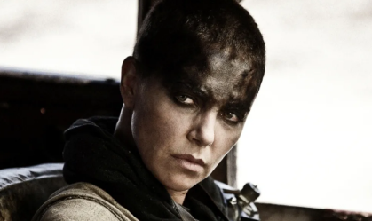 Charlize Theron lamenta ausência em prelúdio de "Mad Max": "Foi complicado"