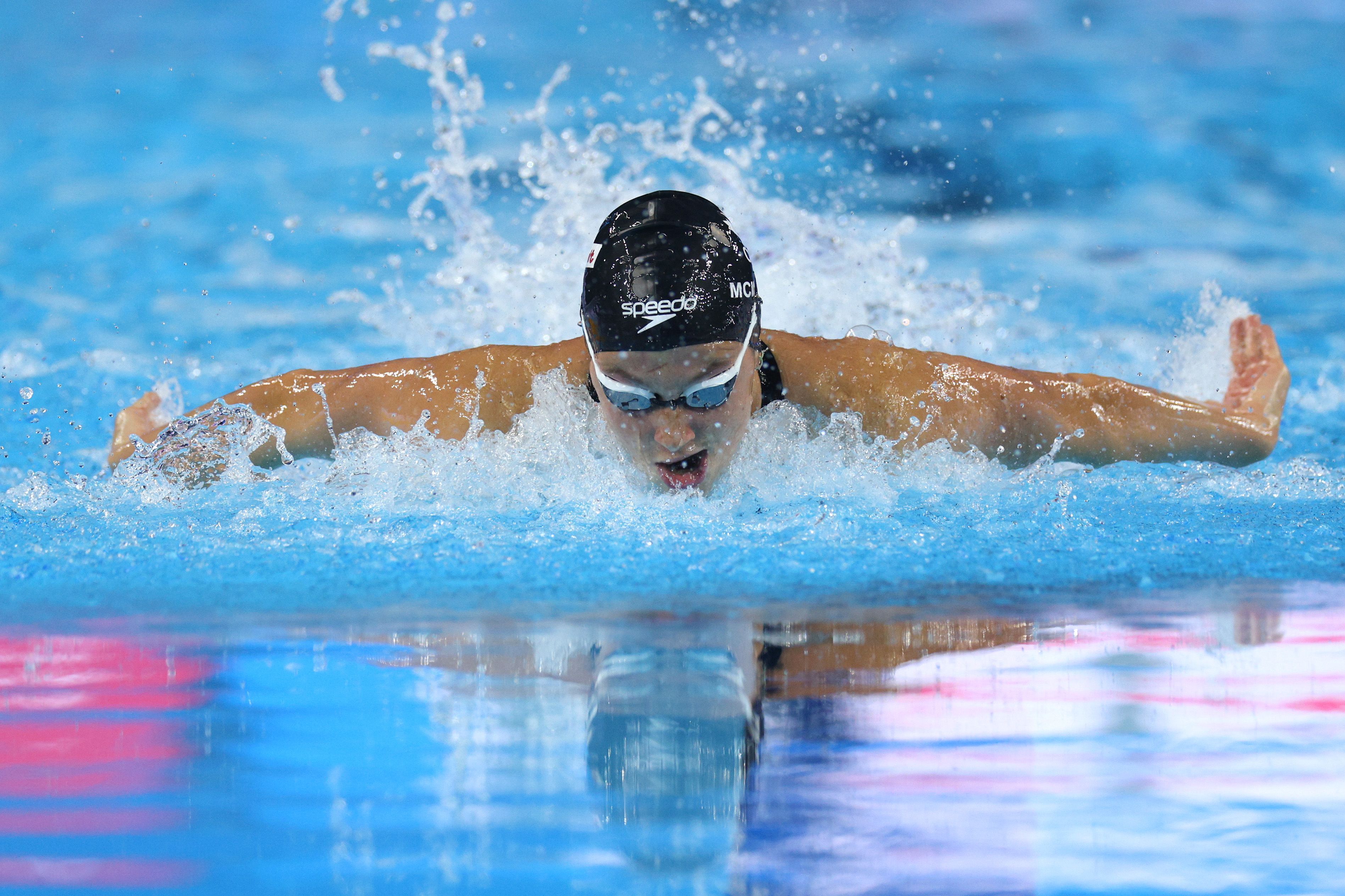 Summer McIntosh vem brilhando no Mundial de Esportes Aquáticos em Singapura
