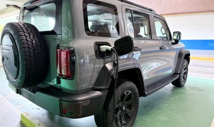 Jipão pode rodar mais de 100 km no modo elétrico