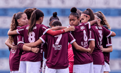 Time feminino sub-15 da Ferroviária