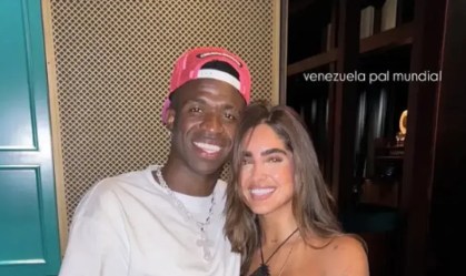 Novo affair? Vini Jr. posa ao lado de modelo venezuelana e alimenta rumores