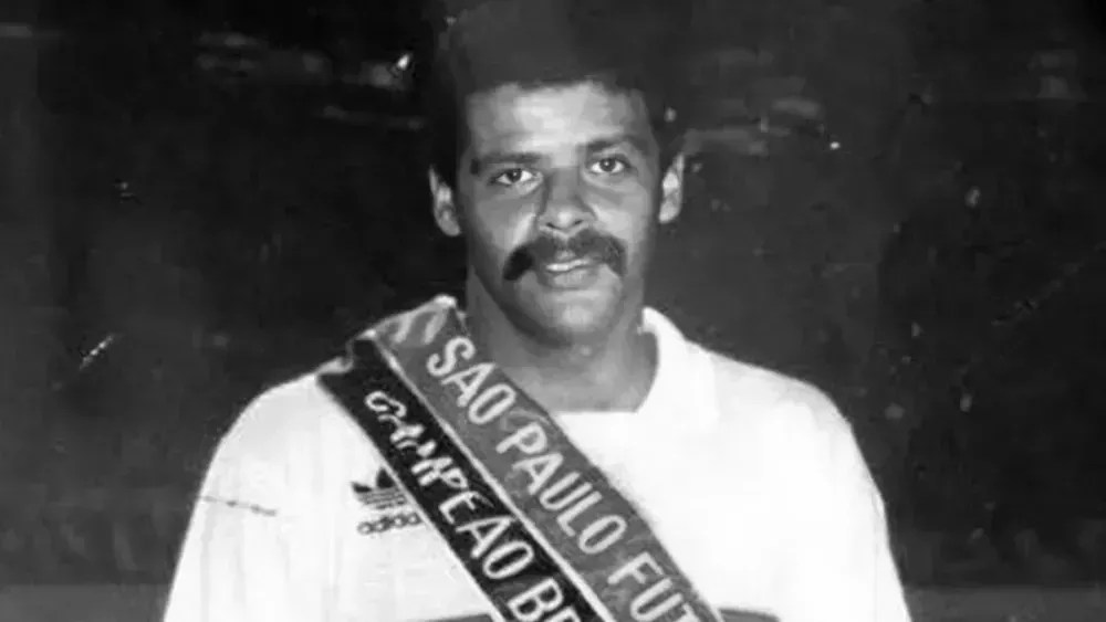 Wagner Basílio em foto como campeão brasileiro em 1986