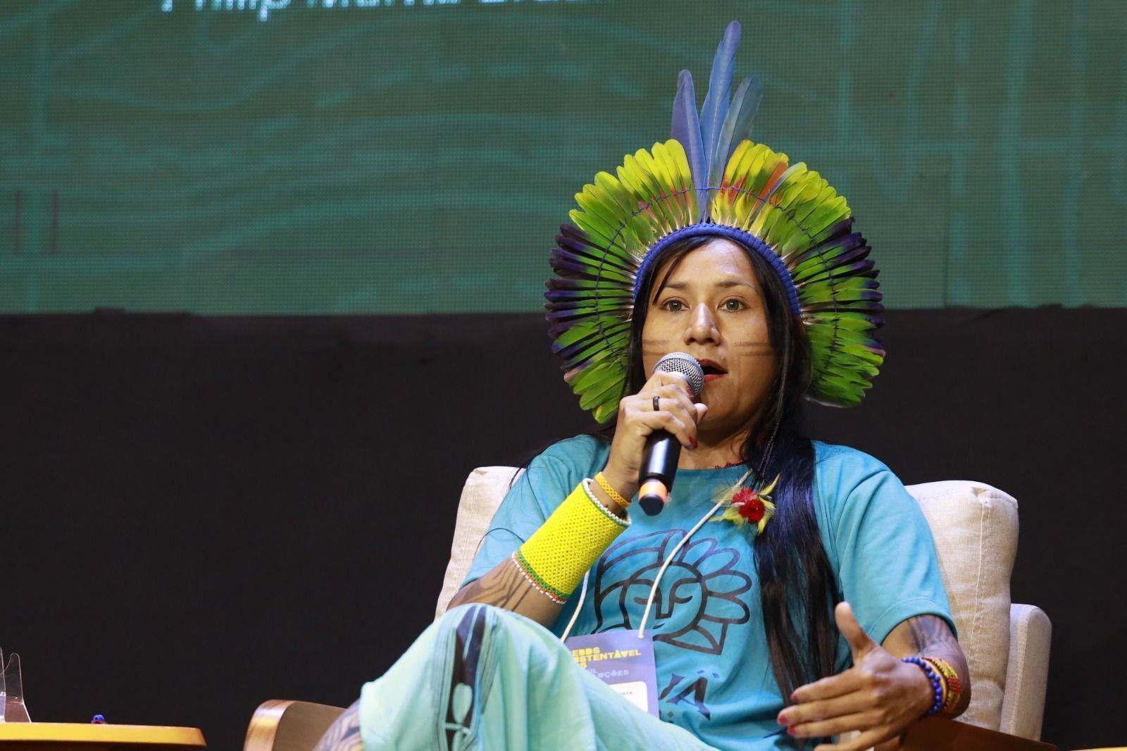 Ninguém pode falar pelos indígenas, diz liderança Xipaya sobre COP30