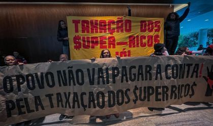 Ativistas de esquerda invadem prédio na Faria Lima por taxa de super-ricos