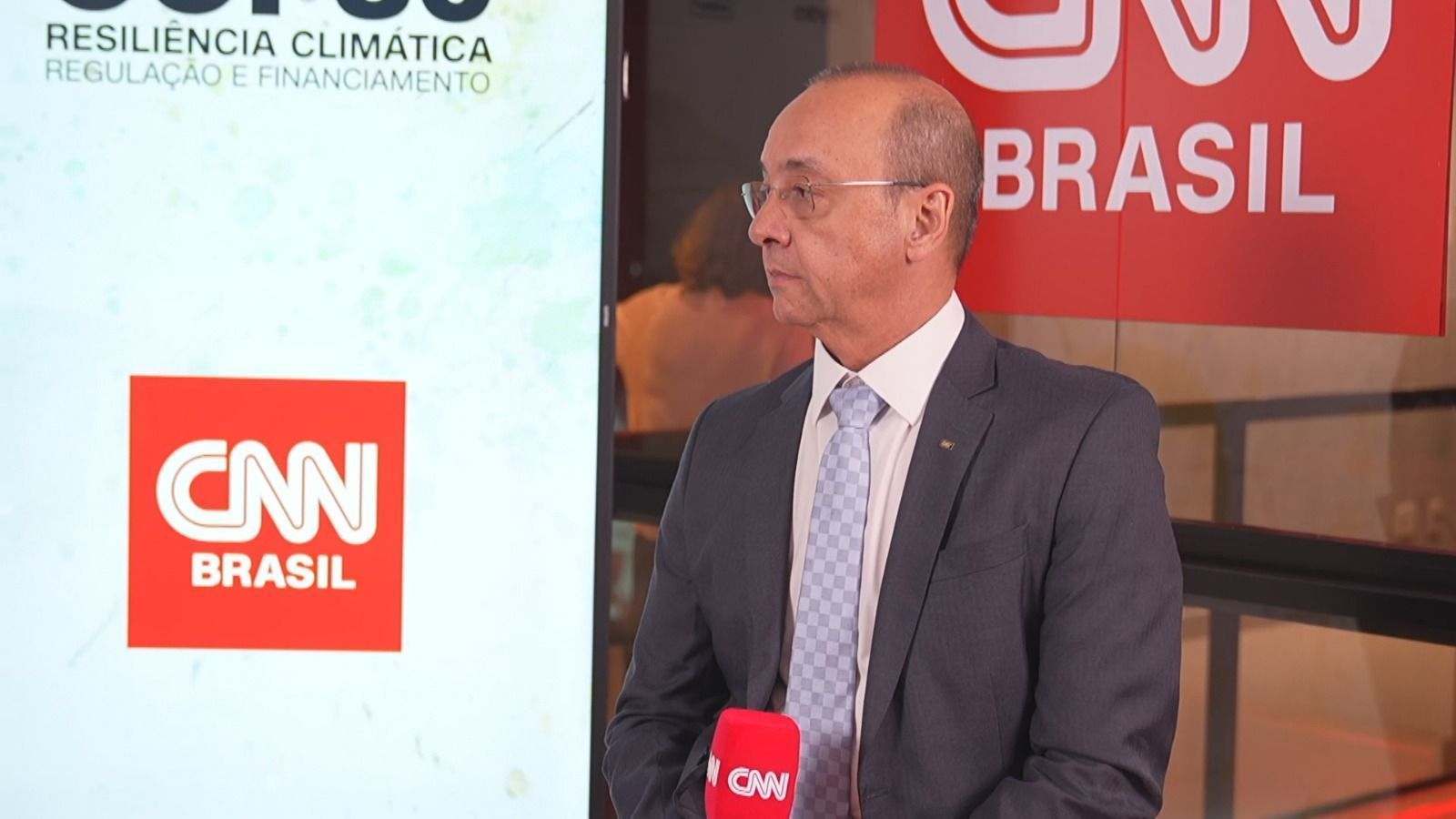 Presidente da CNT (Confederação Nacional do Transporte), Vander Costa