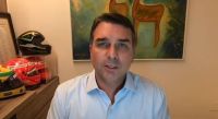 Flávio Bolsonaro diz que anistia é "primeiro passo" contra tarifas de Trump