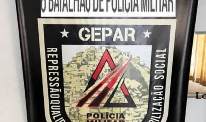 Homem é preso com munições no bolso e carregador de celular no estômago