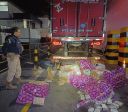 Homem é preso após transportar 400 kg de maconha junto a carga de carne