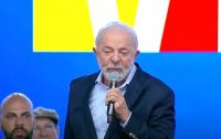 Lula pede a aliados que "tomem atitude" contra Eduardo Bolsonaro na Câmara