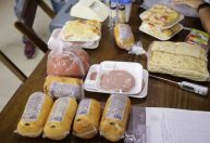 Frios podres: lojas em bairros nobres de Salvador são alvo de operação