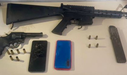 Dois homens morrem após troca de tiros com policiais em Salvador